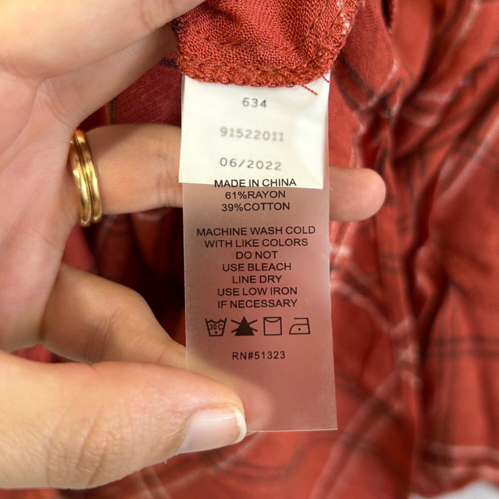 Vince Camuto Plaid Ruffle Sleeve Pin Tuck Relaxed Blouse Women's Sz XS Apple Red - Picture 5 of 7